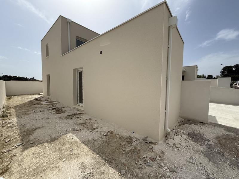 Villa - 96 m² - 4 pièces