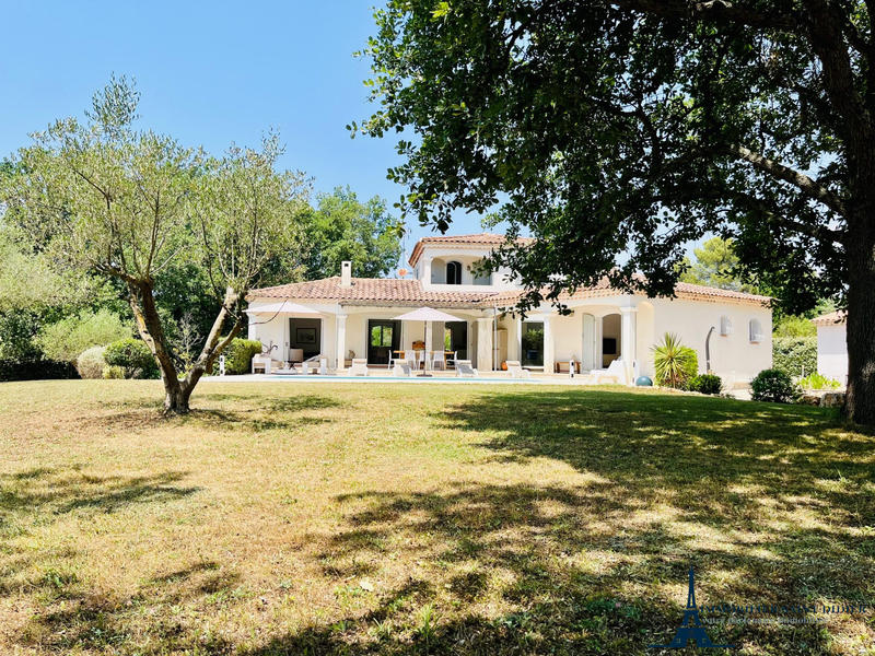 Villa - 170 m² - 6 pièces