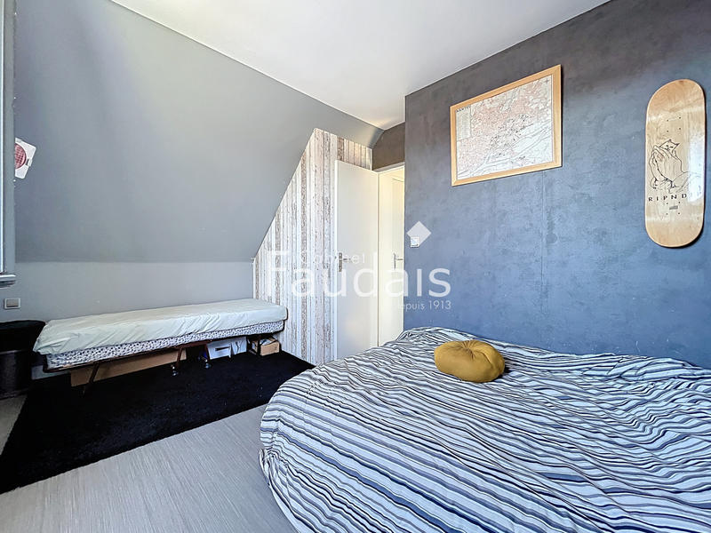 Maison - 120 m² - 7 pièces