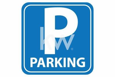 Parking / Garage - 13 m²