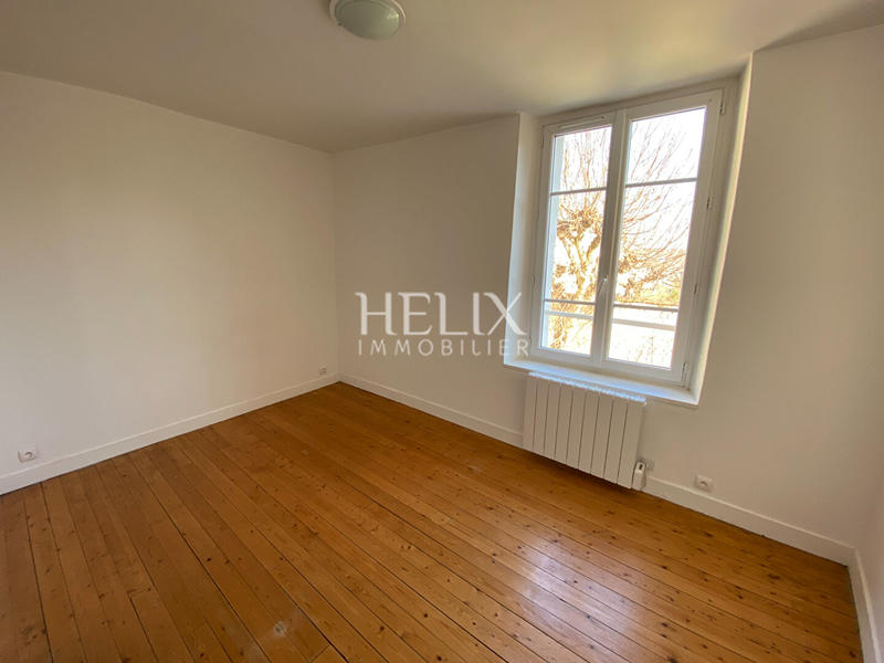 Immeuble - 242 m² - 9 pièces