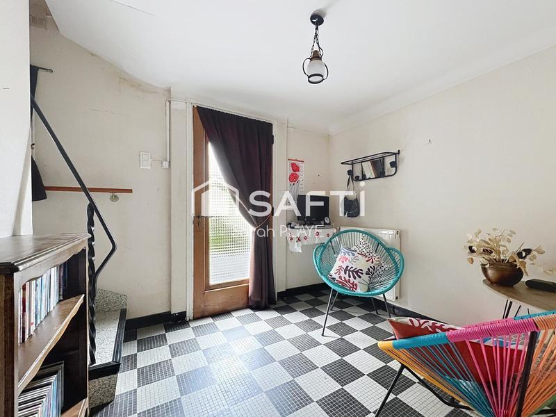 Maison - 121 m² - 6 pièces