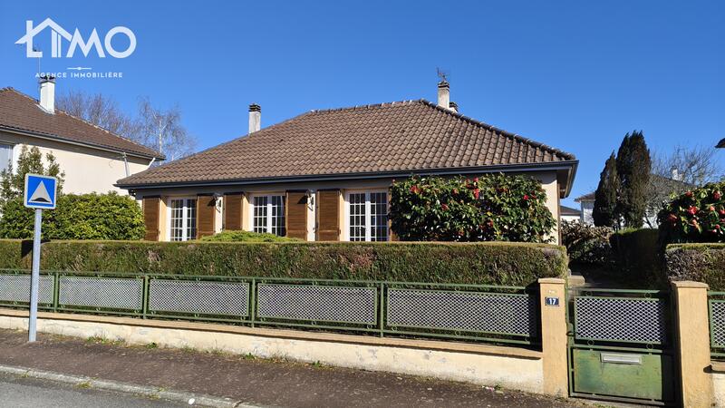 Maison traditionnelle - 98 m² - 4 pièces