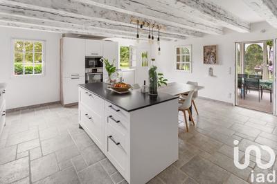 Maison - 223 m² - 6 pièces