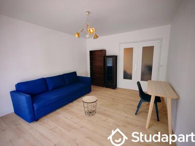 Chambre - 9 m² - 1 pièce