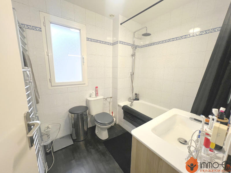 Maison - 98 m² - 6 pièces