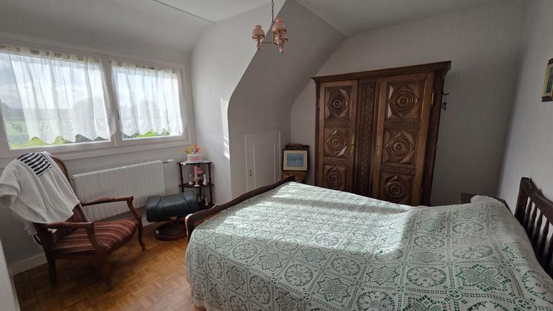 Maison traditionnelle - 105 m² - 5 pièces