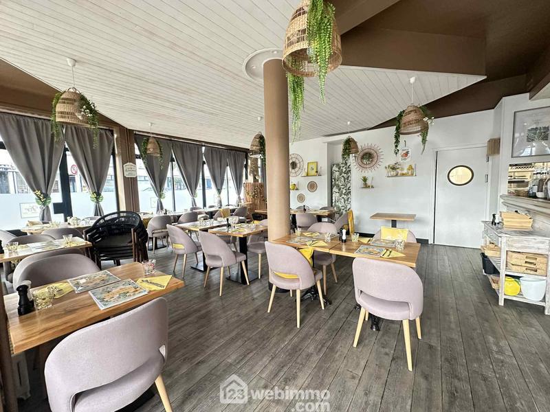 Local commercial - 114 m² - 3 pièces