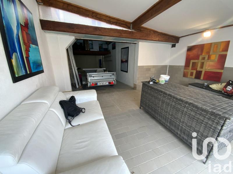 Maison - 230 m² - 8 pièces