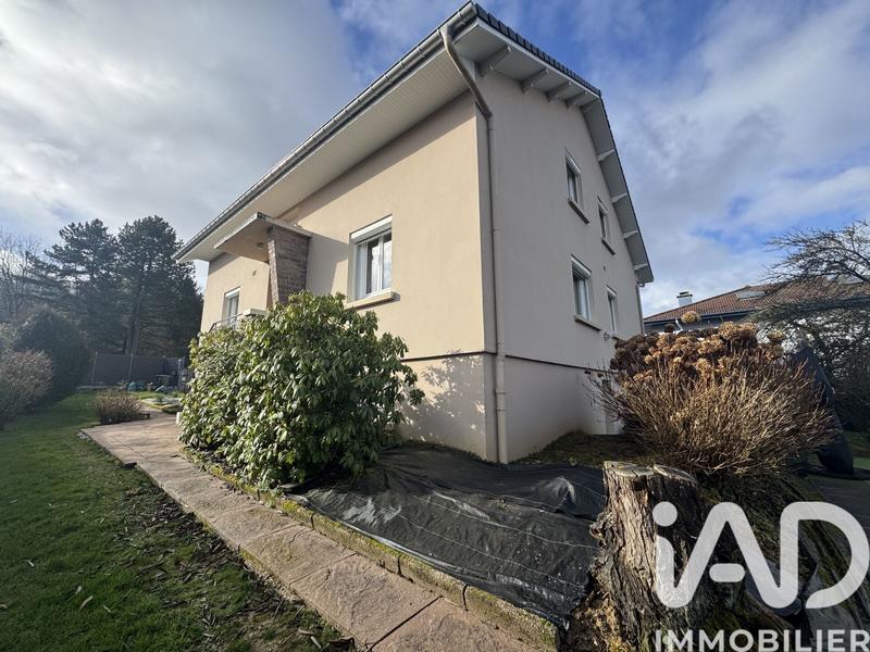 Maison - 243 m² - 7 pièces
