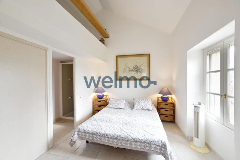 Mas - 350 m² - 10 pièces