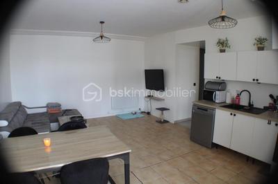 Maison - 81 m² - 5 pièces