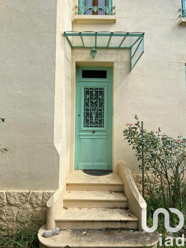 Maison - 220 m² - 7 pièces