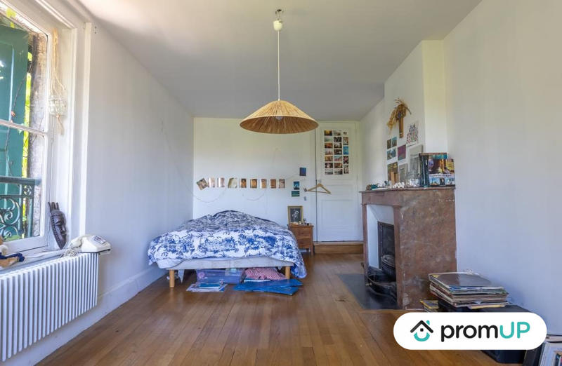 Maison - 320 m² - 111 pièces