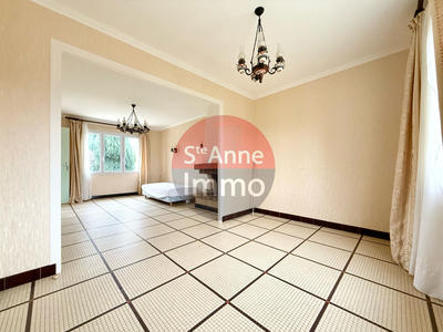 Maison - 85 m² - 5 pièces