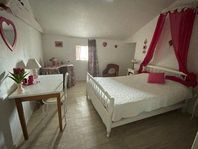 Maison ancienne - 250 m² - 10 pièces