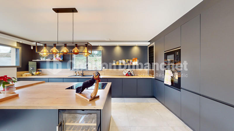 Villa - 160 m² - 6 pièces