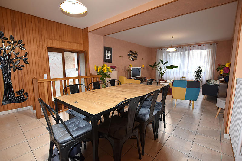 Maison - 137 m² - 5 pièces