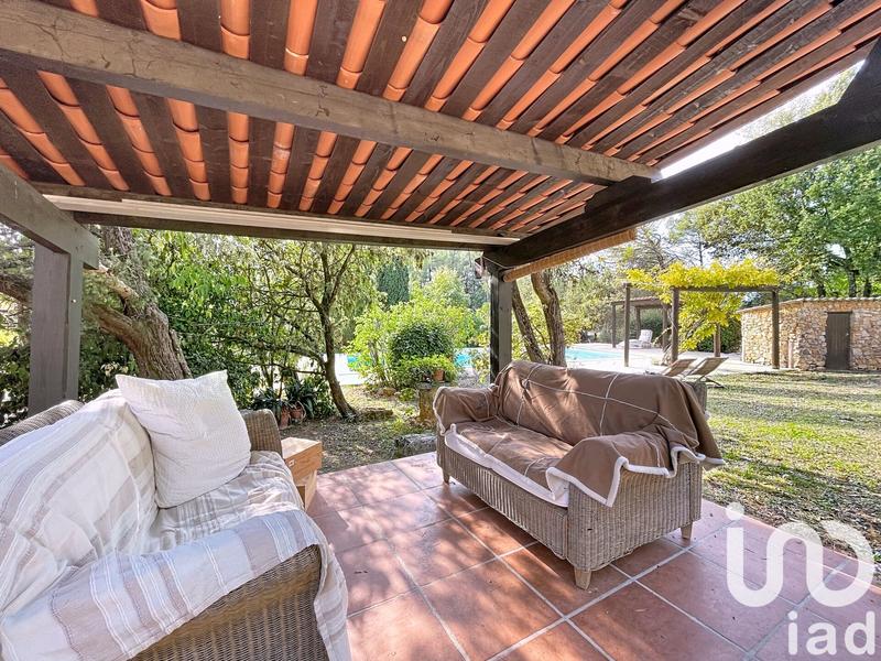 Maison - 198 m² - 7 pièces