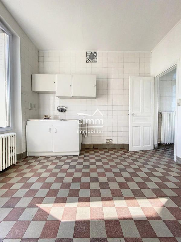 Maison - 83 m² - 5 pièces