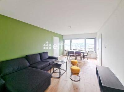 Appartement - 103 m² - 7 pièces