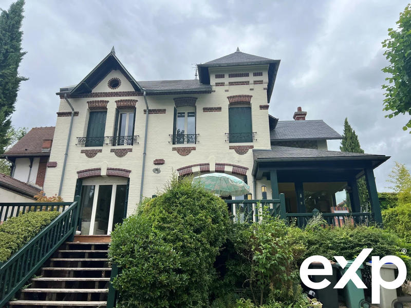 Maison - 141 m² - 6 pièces