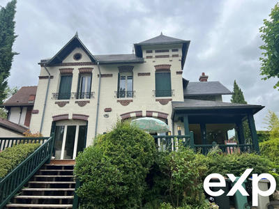 Maison - 141 m² - 6 pièces