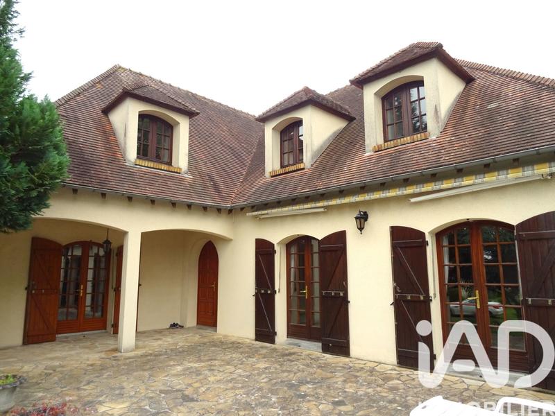 Maison - 195 m² - 9 pièces