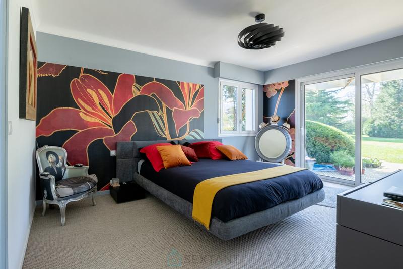 Maison d'architecte - 215 m² - 6 pièces