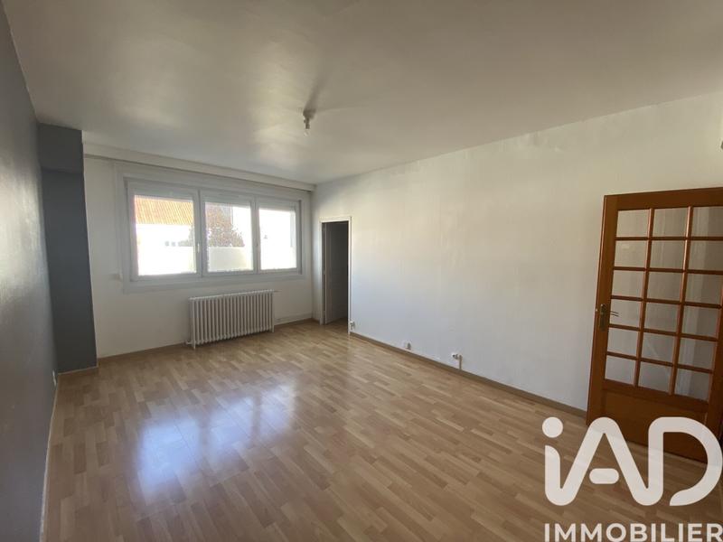 Appartement - 99 m² - 4 pièces