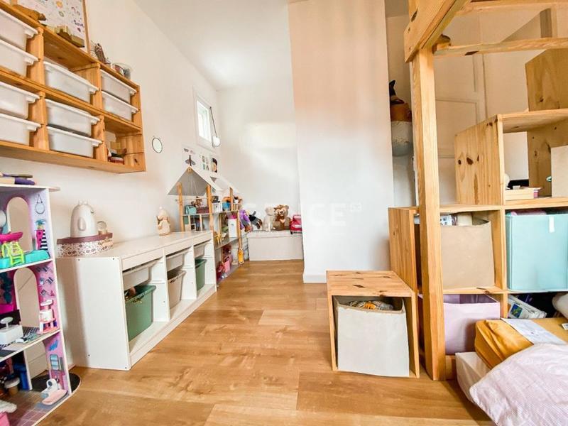 Maison - 98 m² - 5 pièces