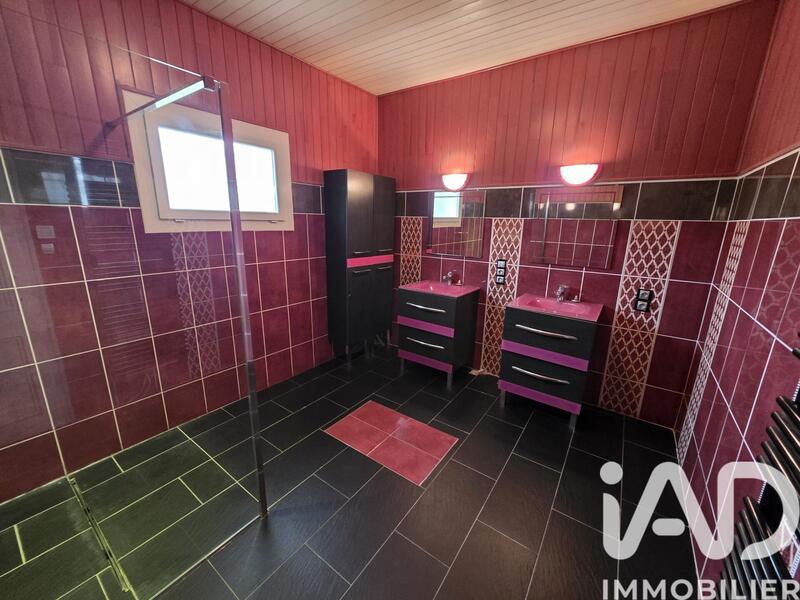 Maison - 150 m² - 5 pièces