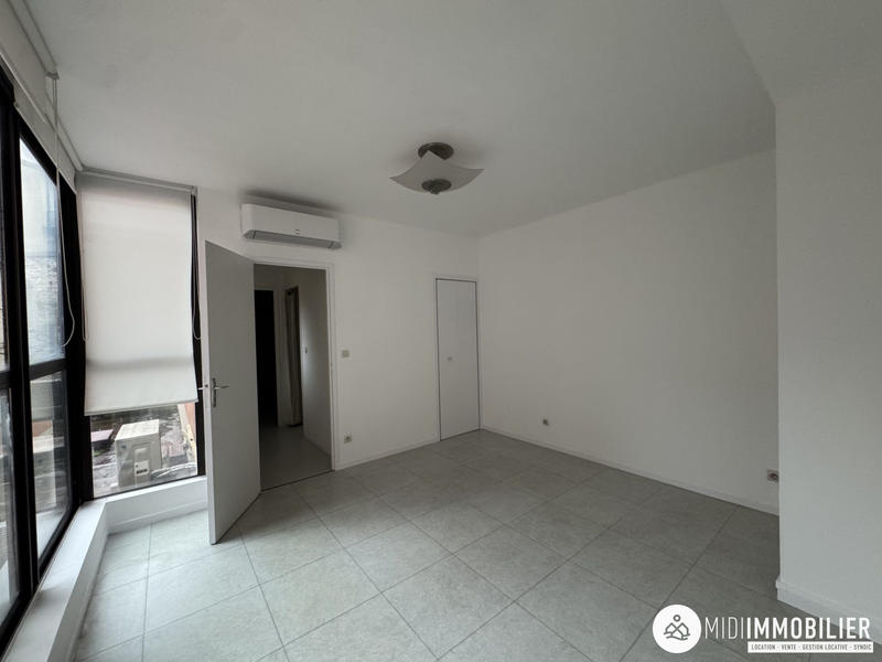 Local commercial - 137 m² - 6 pièces