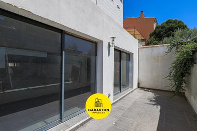 Appartement - 97 m² - 2 pièces