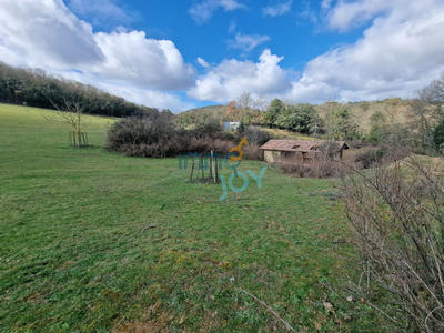 Propriété - 250 m² - 11 pièces