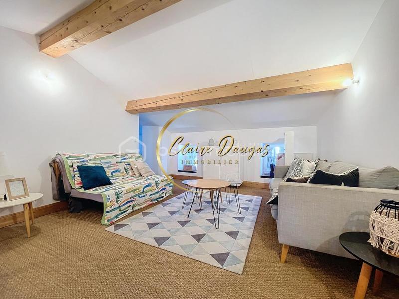 Maison en pierre - 250 m² - 6 pièces