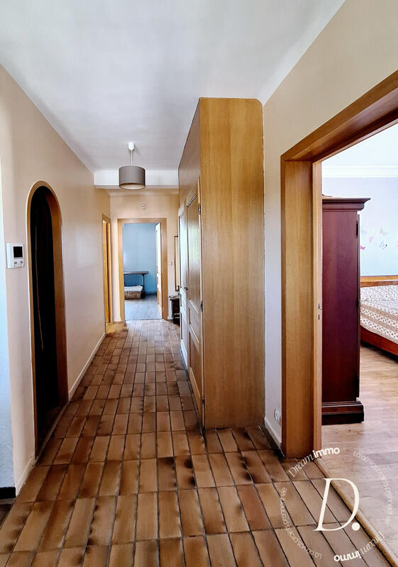 Villa - 190 m² - 6 pièces