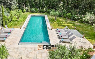 Villa - 260 m² - 7 pièces