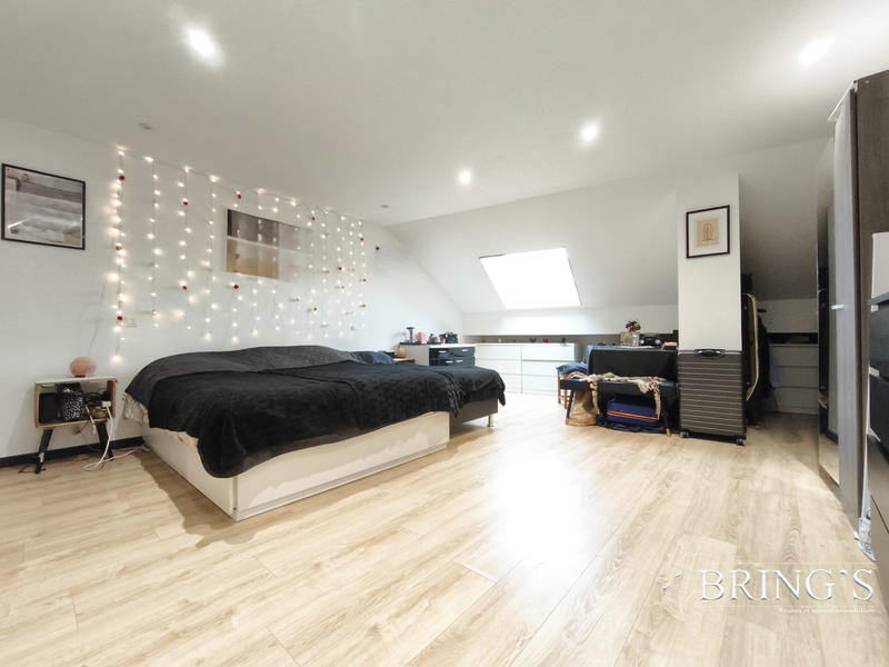 Maison - 165 m² - 7 pièces