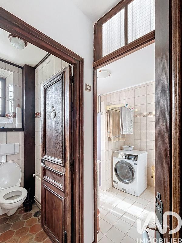 Maison - 235 m² - 10 pièces