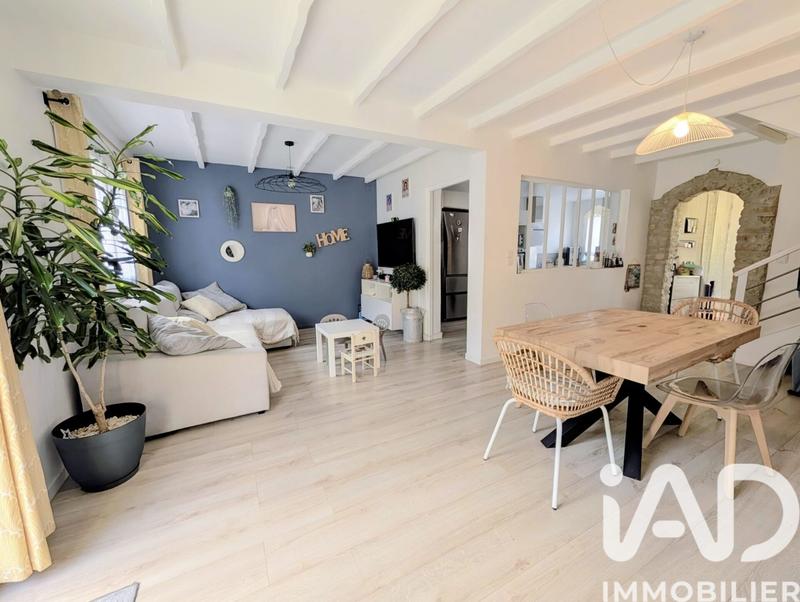 Maison - 94 m² - 5 pièces