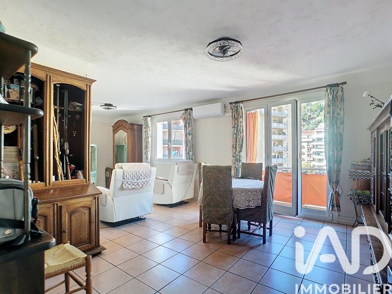 Appartement - 70 m² - 3 pièces