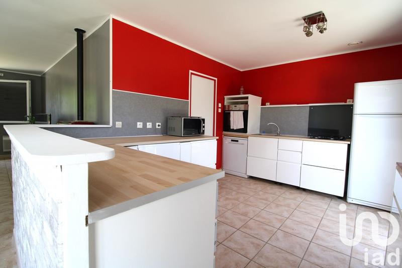 Maison - 99 m² - 5 pièces