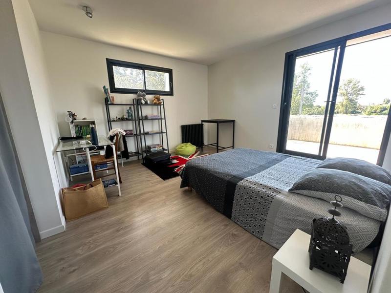 Maison - 200 m² - 6 pièces