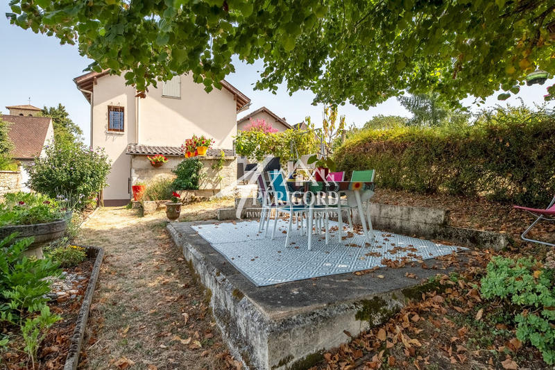 Maison - 96 m² - 5 pièces