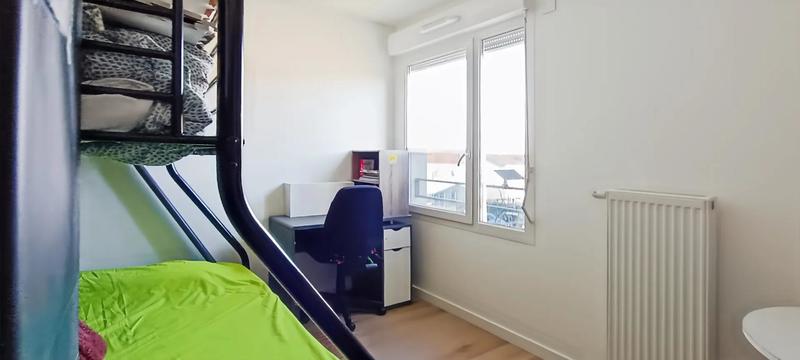 Appartement - 84 m² - 4 pièces