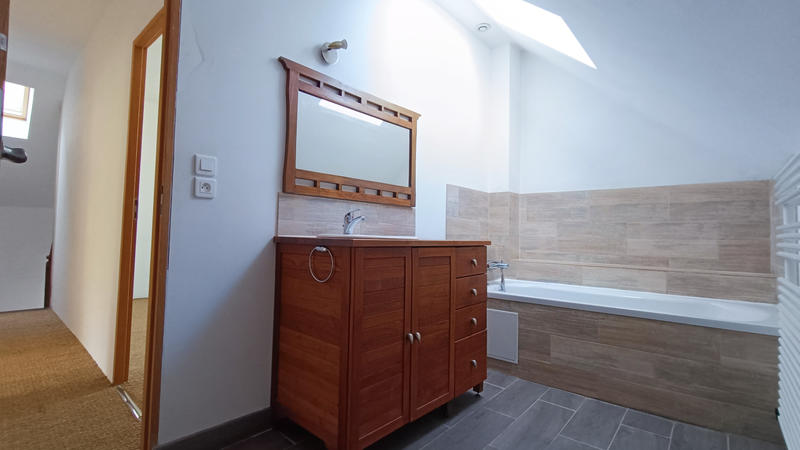 Maison - 121 m² - 5 pièces