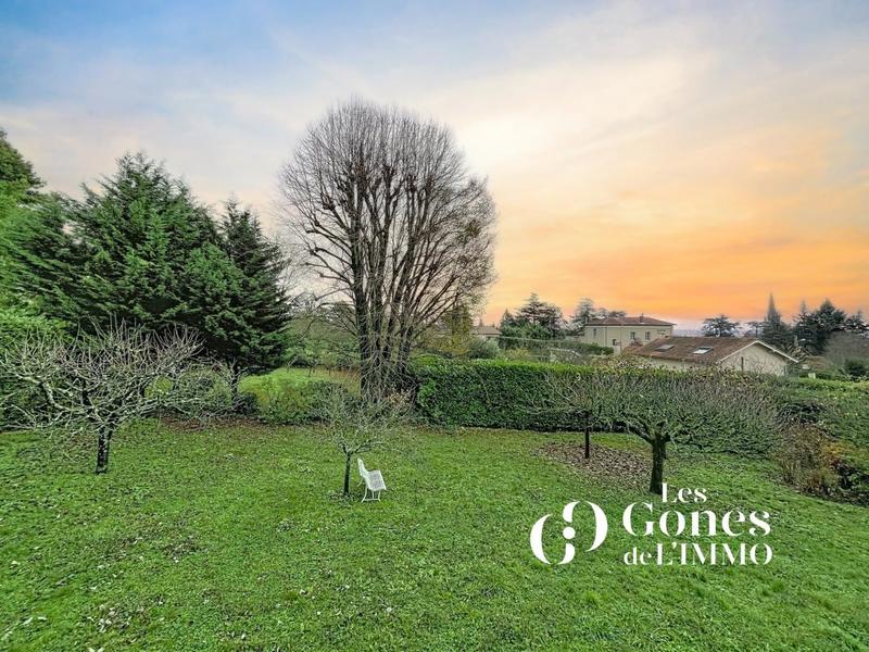 Maison - 229 m² - 7 pièces