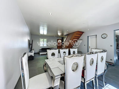 Maison - 100 m² - 6 pièces