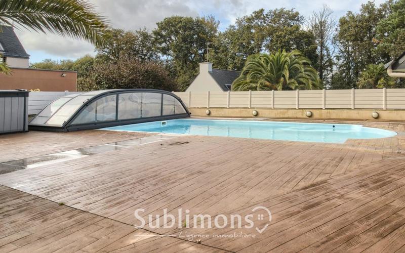 Maison - 168 m² - 8 pièces